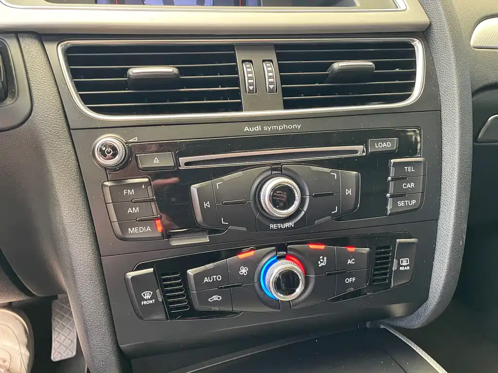 Audi A4L — миниатюра 10