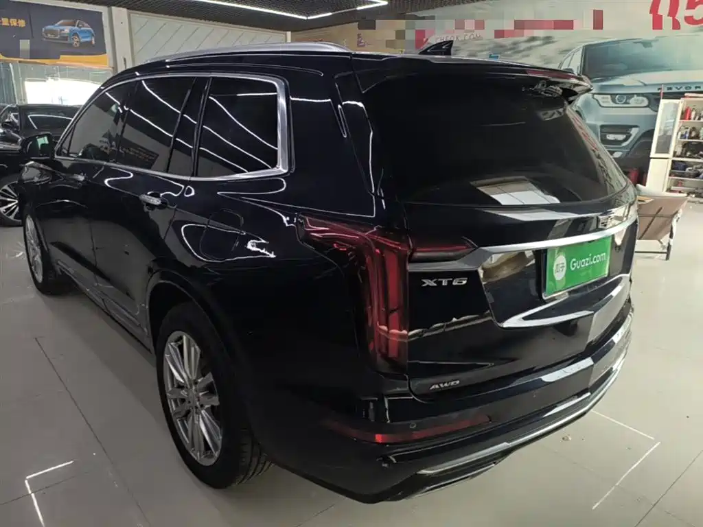 Cadillac XT6 2022 2.0T мест Luxury Standard
