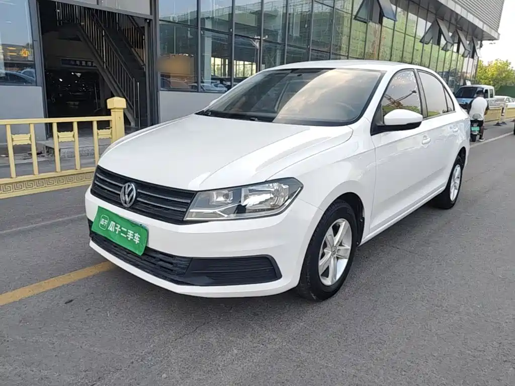 Volkswagen Santana — миниатюра 2