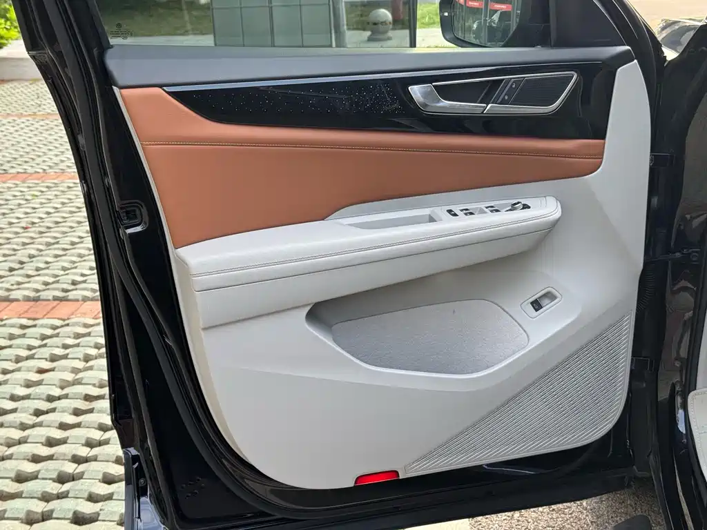 Volkswagen Teramont — миниатюра 8