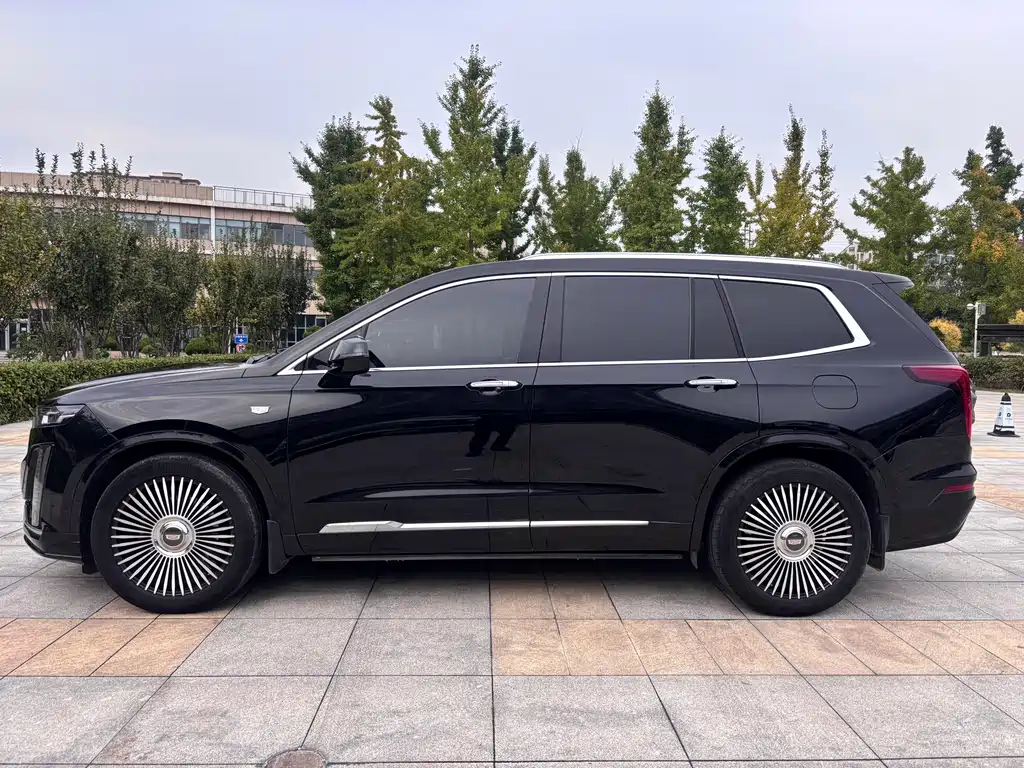 Cadillac XT6 — миниатюра 4