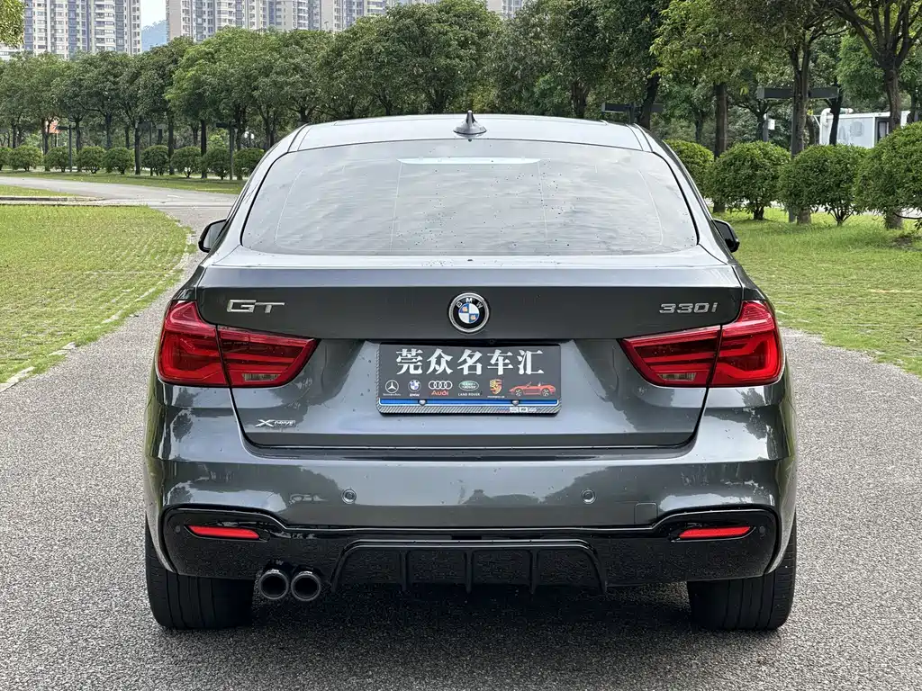 BMW 3 Series GT 3 GT 2018 330i xDrive M Sport