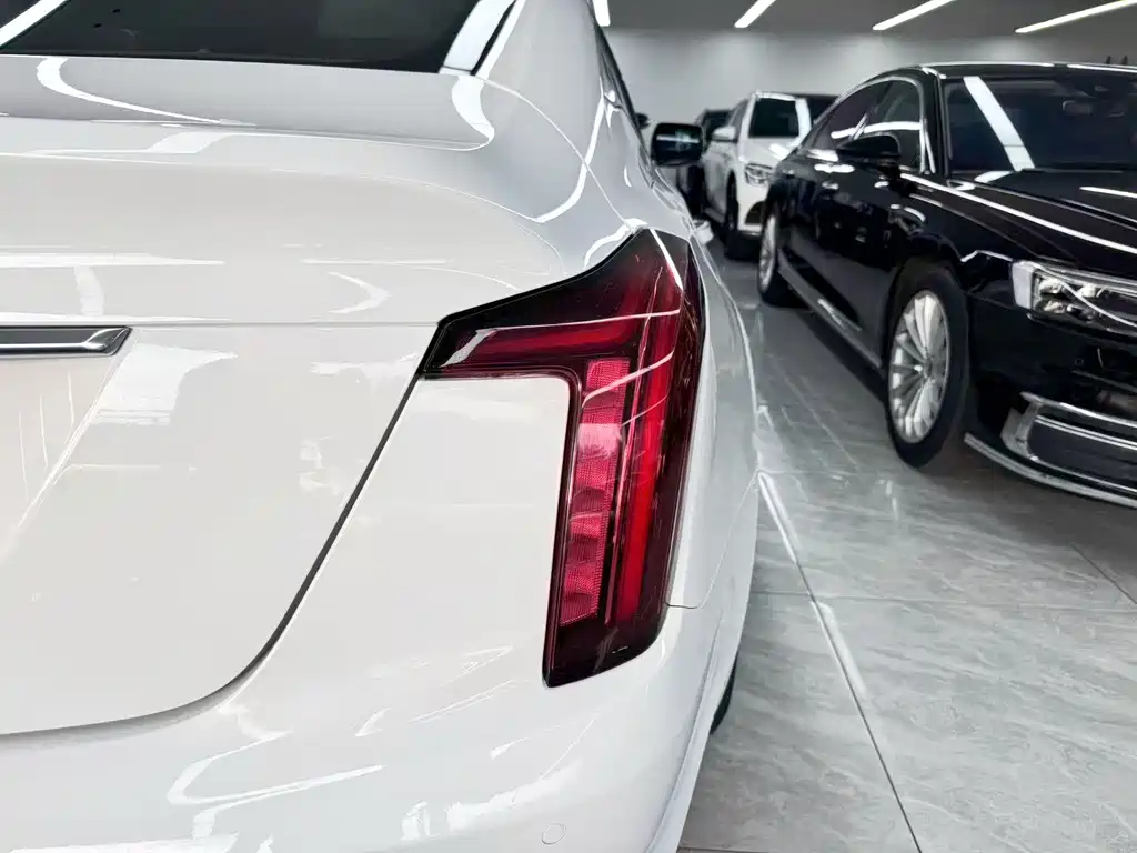 Cadillac CT5 — миниатюра 20