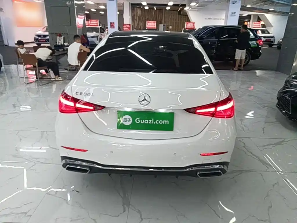 Mercedes-Benz C-Class — миниатюра 6