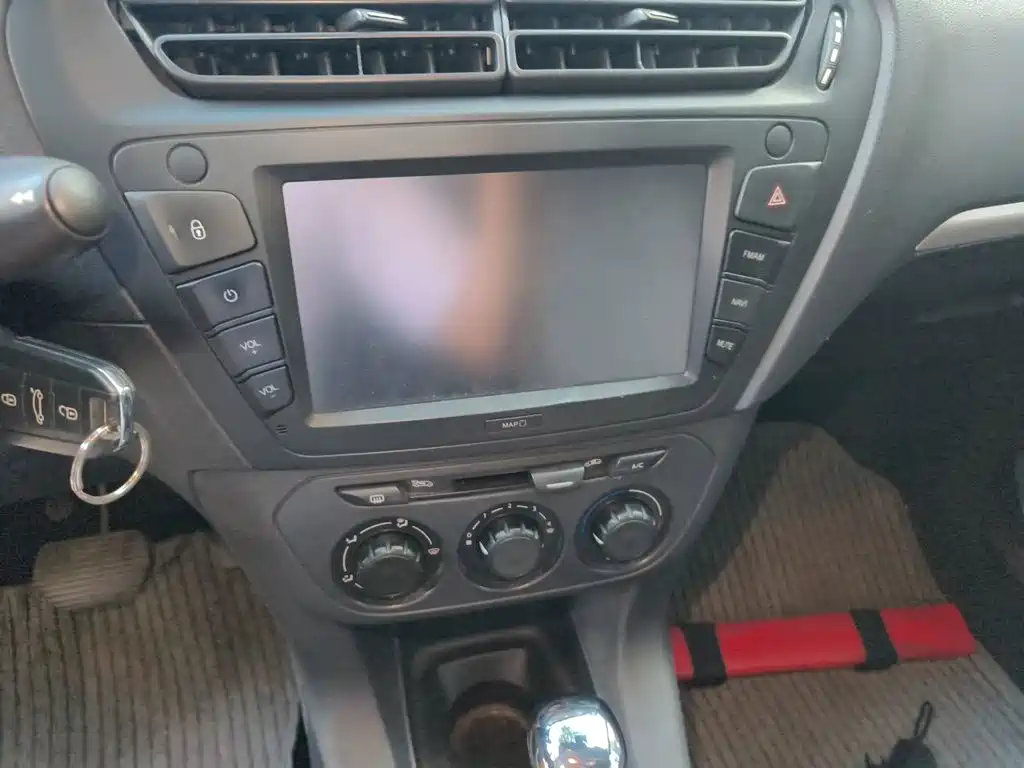 Peugeot 301 — миниатюра 9