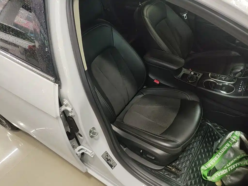 Buick Verano — миниатюра 25