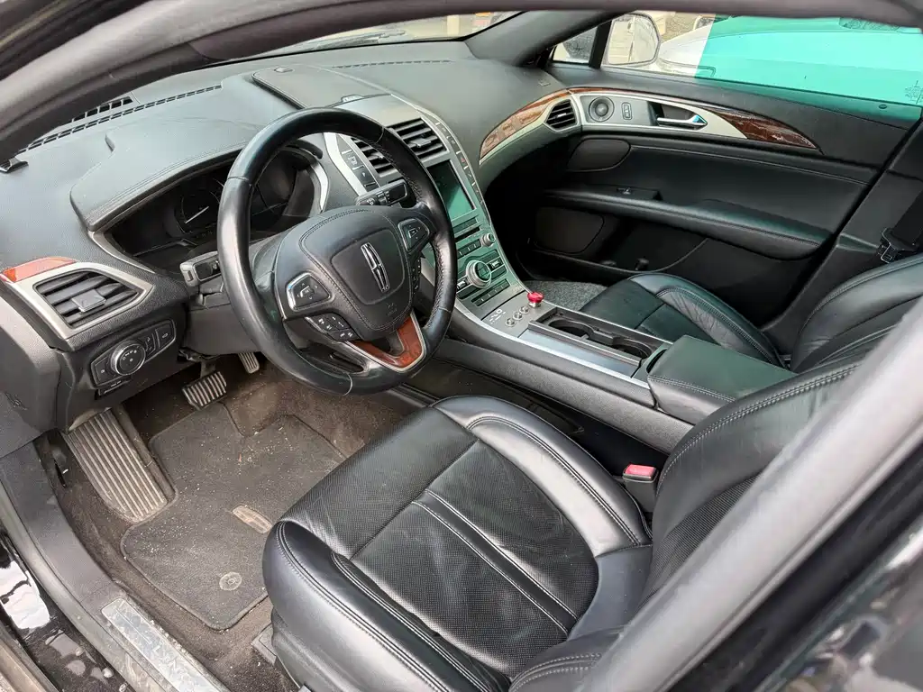 Lincoln MKZ — миниатюра 3