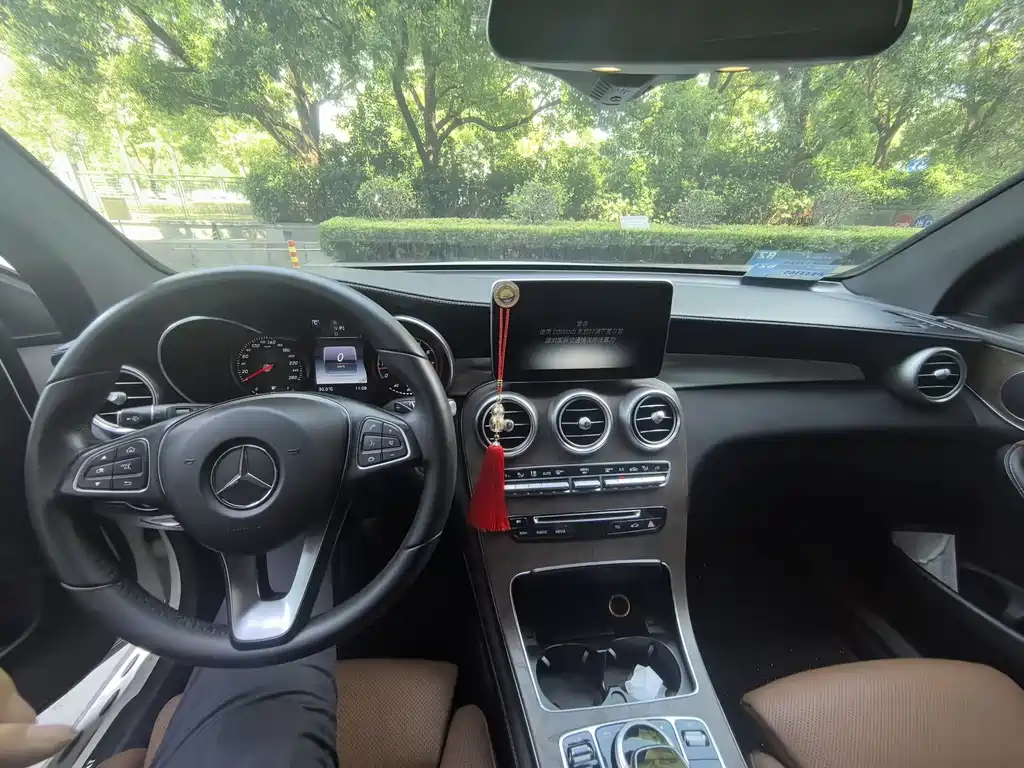 Mercedes-Benz GLC — миниатюра 13