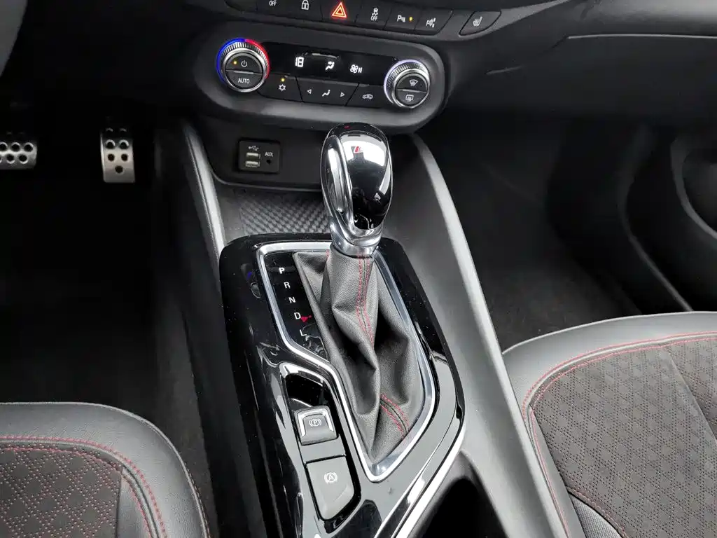Buick Verano — миниатюра 13
