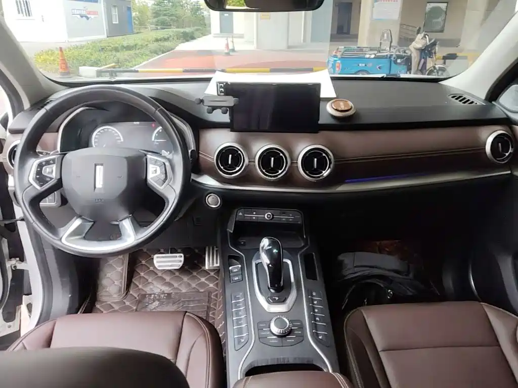 Wey Wey VV6 — миниатюра 10