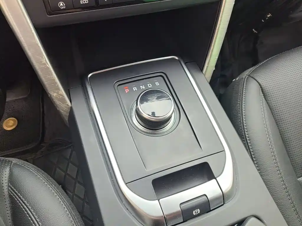 Land Rover Discovery Sport — миниатюра 10