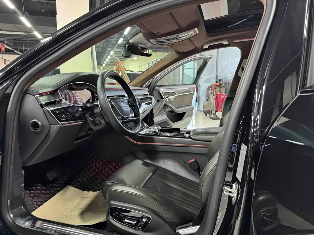 Audi A8 — миниатюра 5
