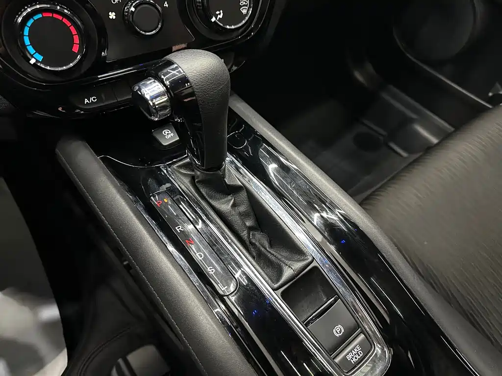 Honda Vezel — миниатюра 13