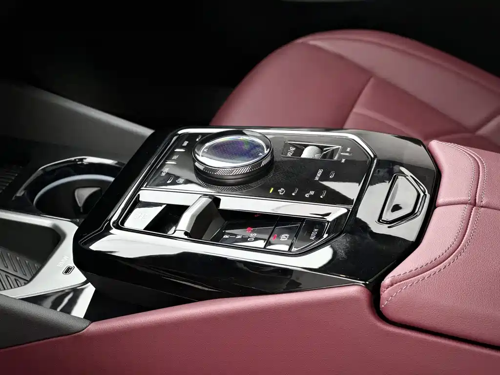 BMW 5 Series — миниатюра 5