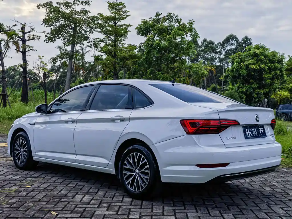 Volkswagen Sagitar — миниатюра 5