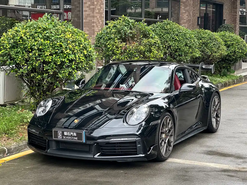 Porsche 911 2021