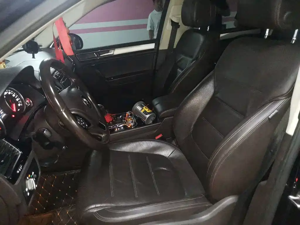 Volkswagen Touareg — миниатюра 8