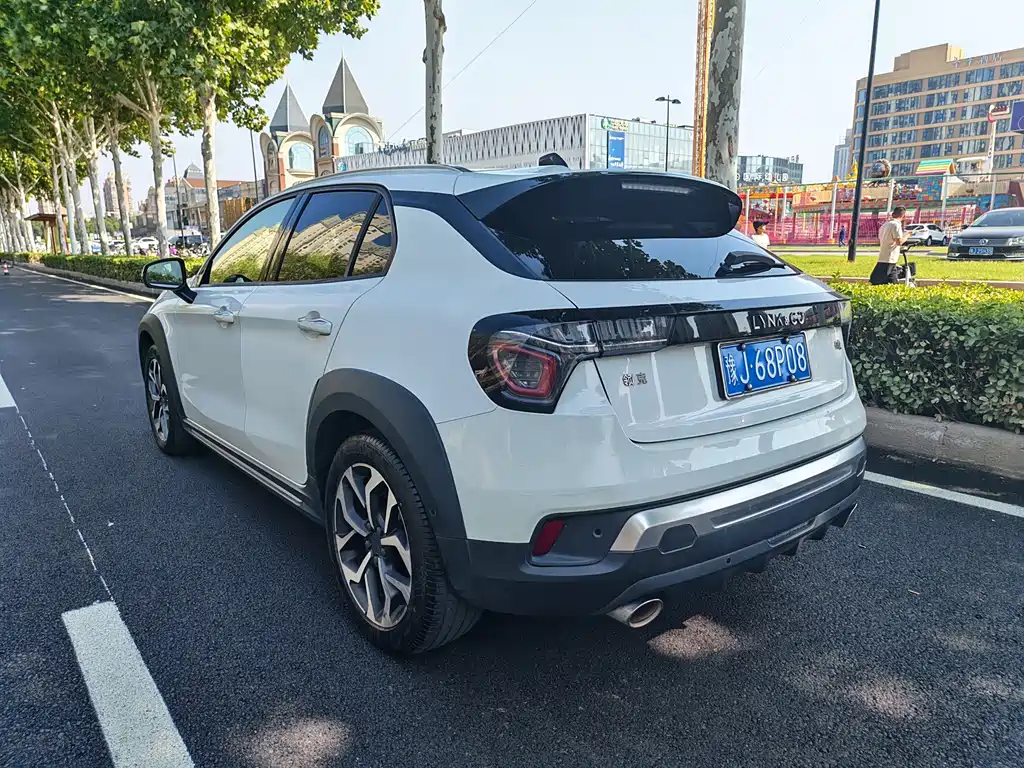 Lynk & Co 02 — миниатюра 4
