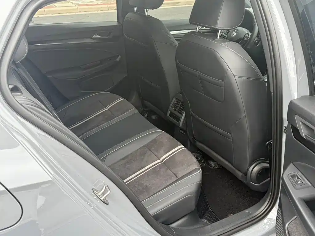Volkswagen Golf — миниатюра 8