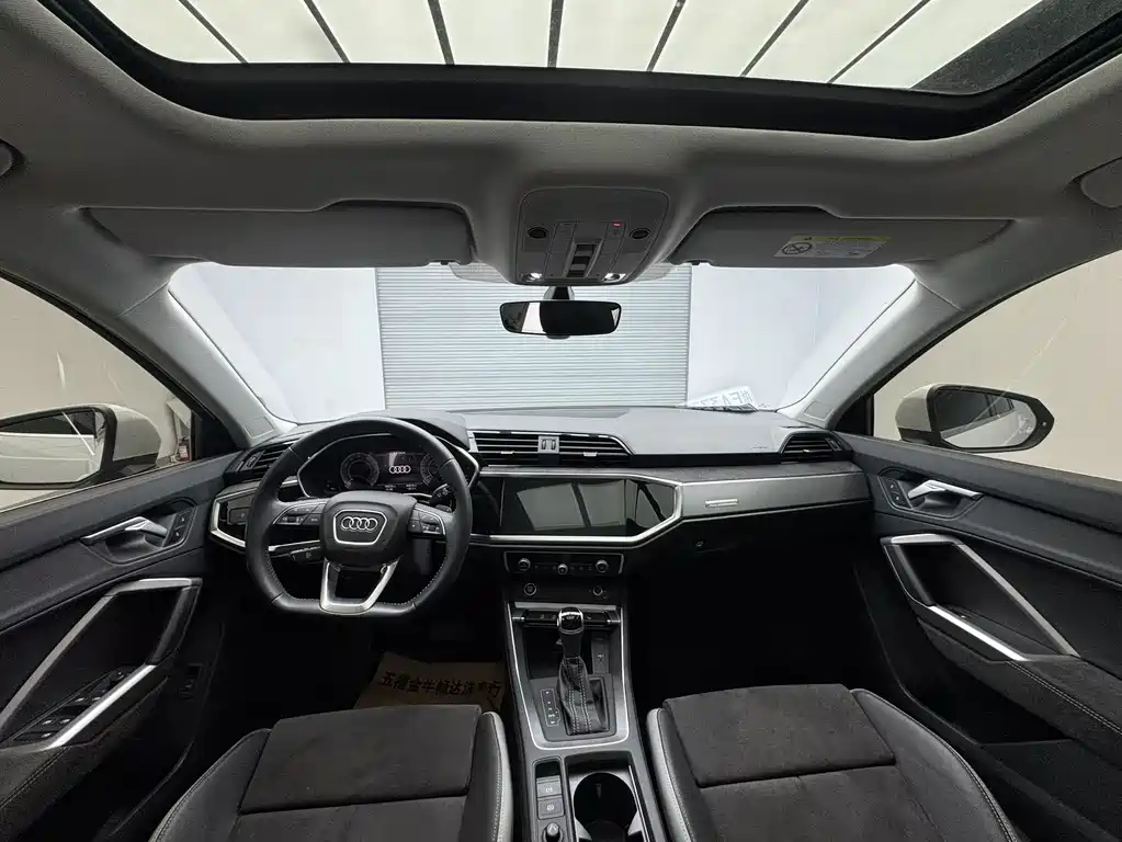 Audi Q3 — миниатюра 11