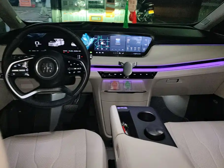 Buick GL8 Hybrid — миниатюра 12