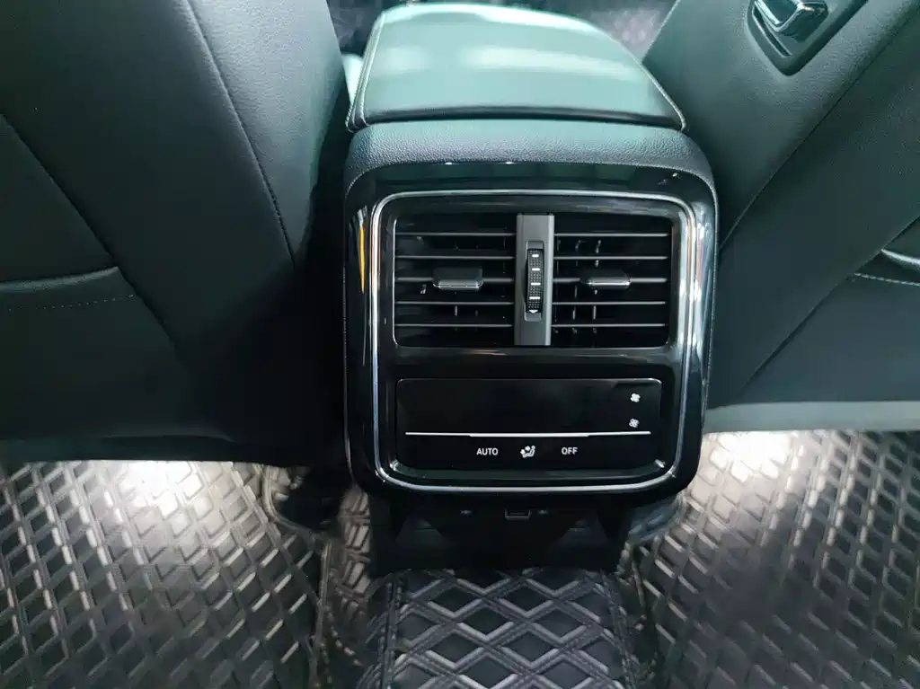Volkswagen Passat — миниатюра 7