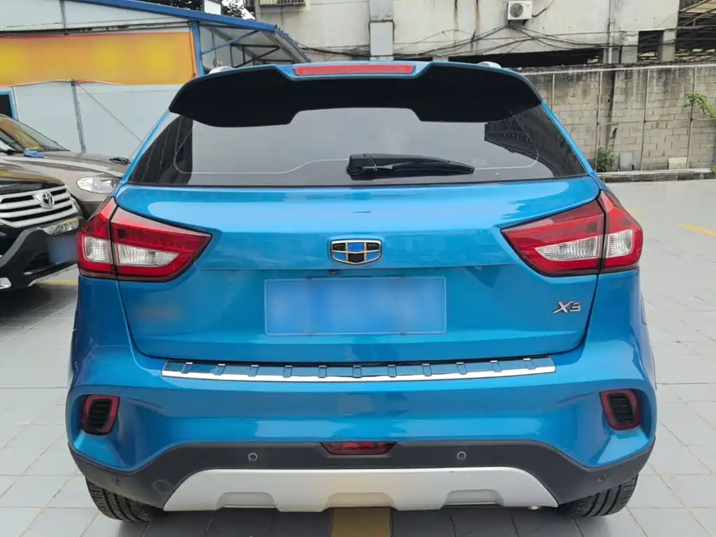 Geely Vision X3 — миниатюра 6