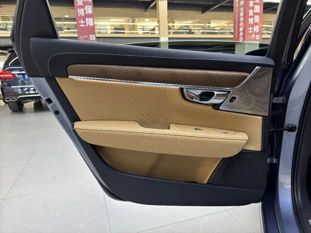Volvo S90 PHEV — миниатюра 6