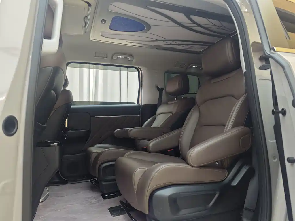 Wuling Xingguang 730 New Energy — миниатюра 6