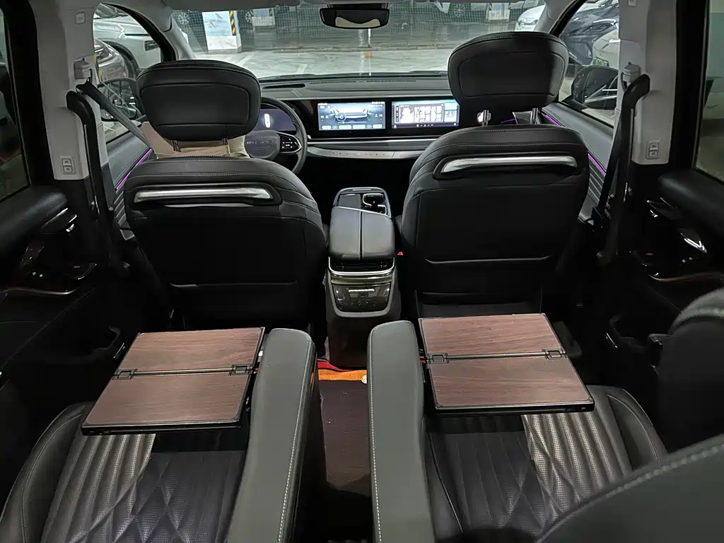 SAIC MAXUS EVERYONE 9