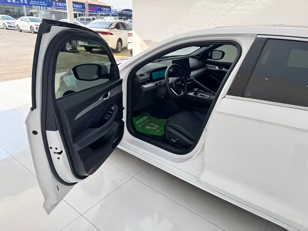 Geely Xingrui — миниатюра 9