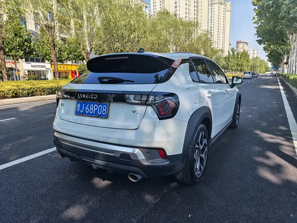 Lynk & Co 02 — миниатюра 5