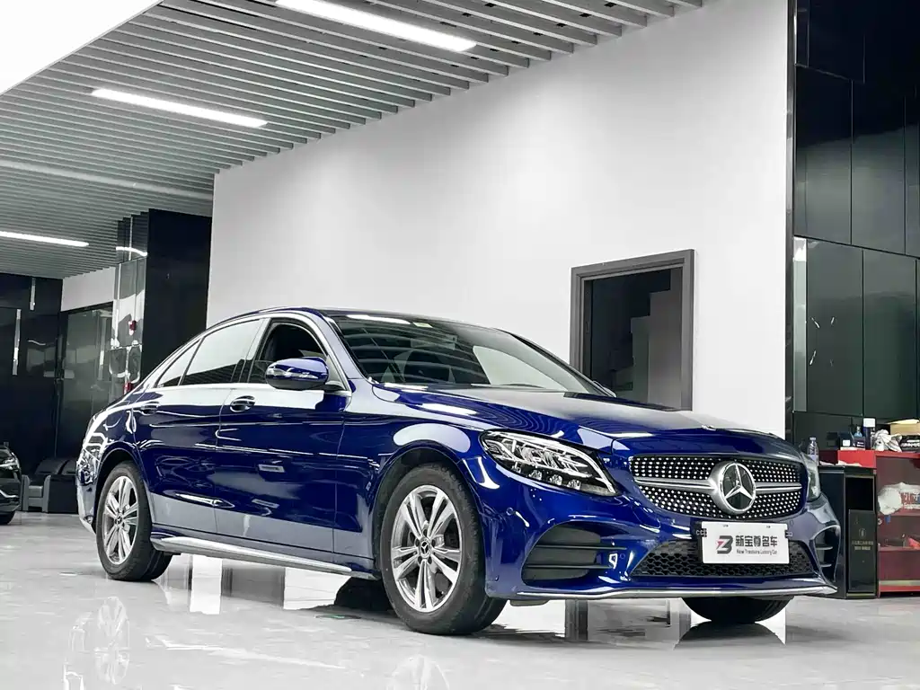 Mercedes-Benz C-Class — миниатюра 3