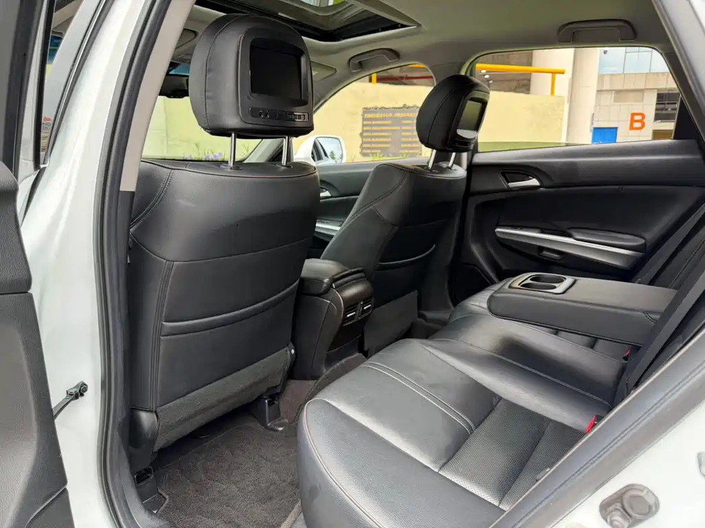 Honda Crosstour — миниатюра 9