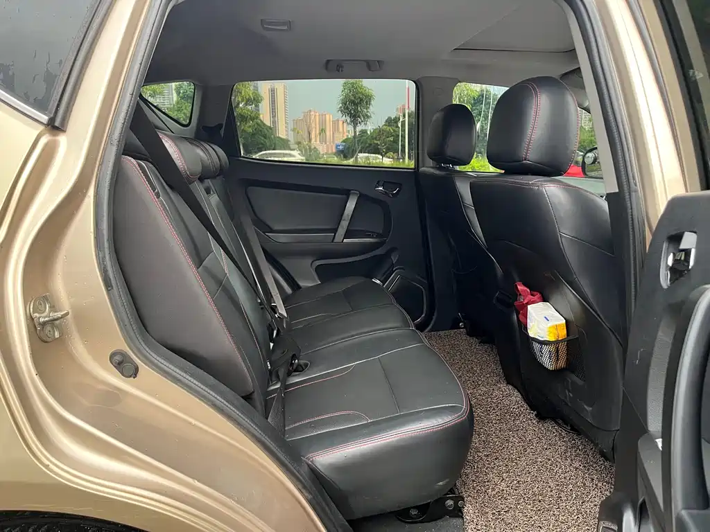 Geely GX7 — миниатюра 10