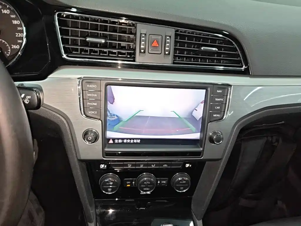 Volkswagen Lamando — миниатюра 13