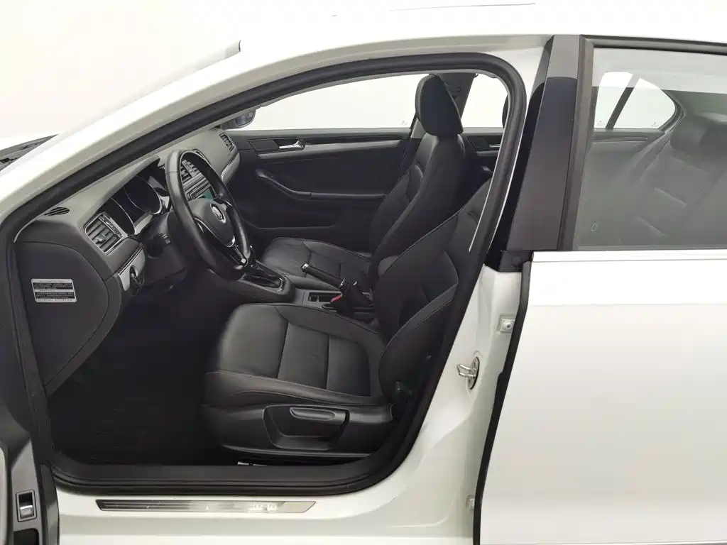 Volkswagen Sagitar — миниатюра 10