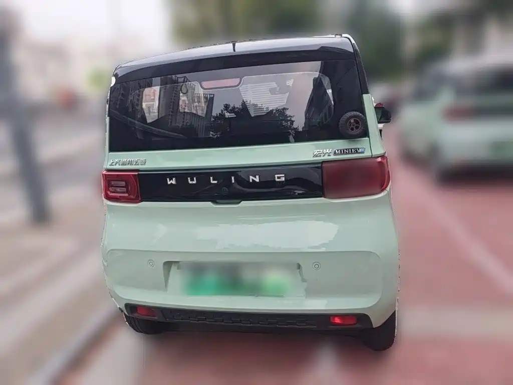 Wuling MINIEV — миниатюра 3