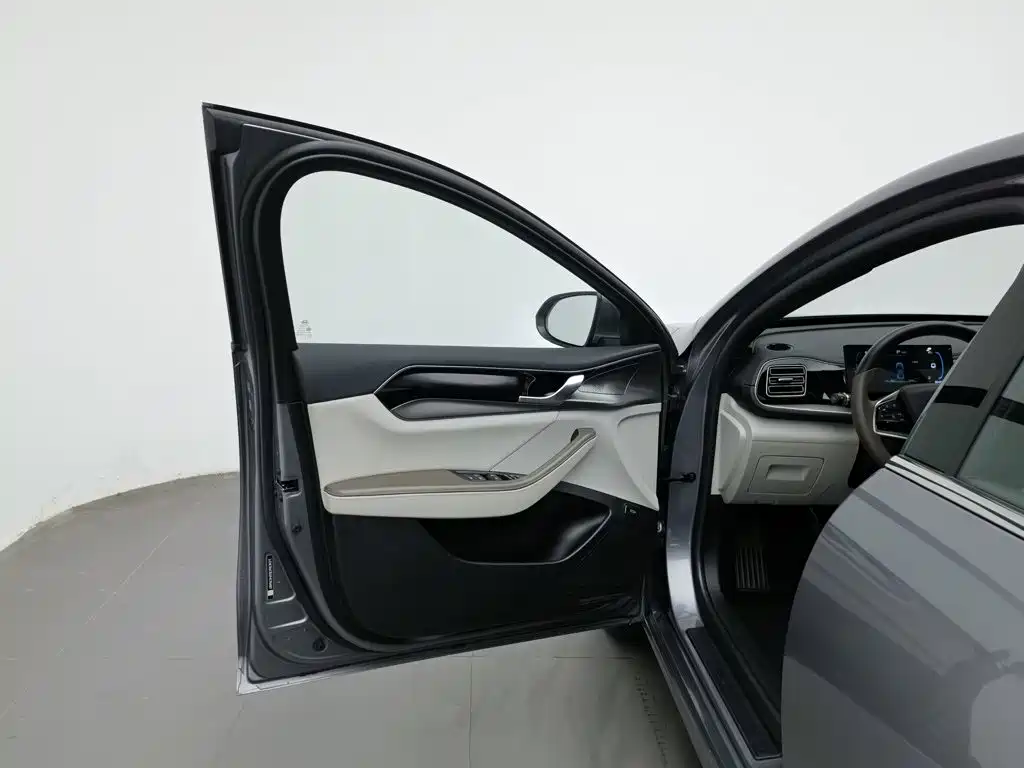 BYD Qin PLUS — миниатюра 8
