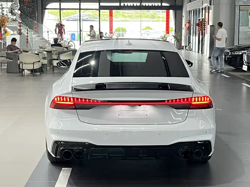 Audi A7 2022 55 TFSI quattro Premium
