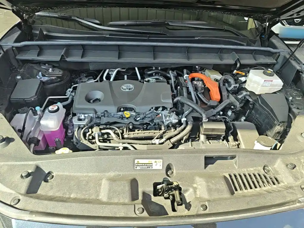 Toyota Crown Kluger — миниатюра 20