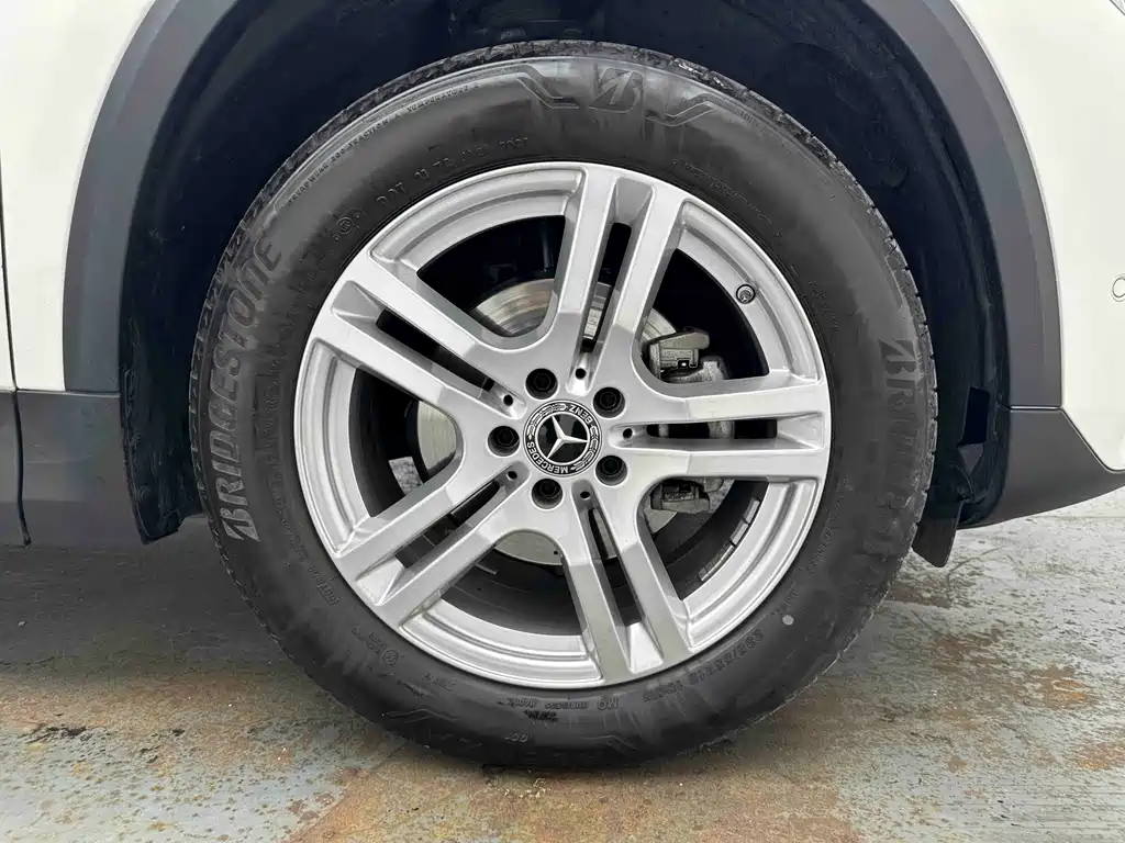 Mercedes-Benz GLA — миниатюра 8
