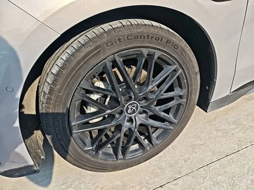 BYD Han — миниатюра 23
