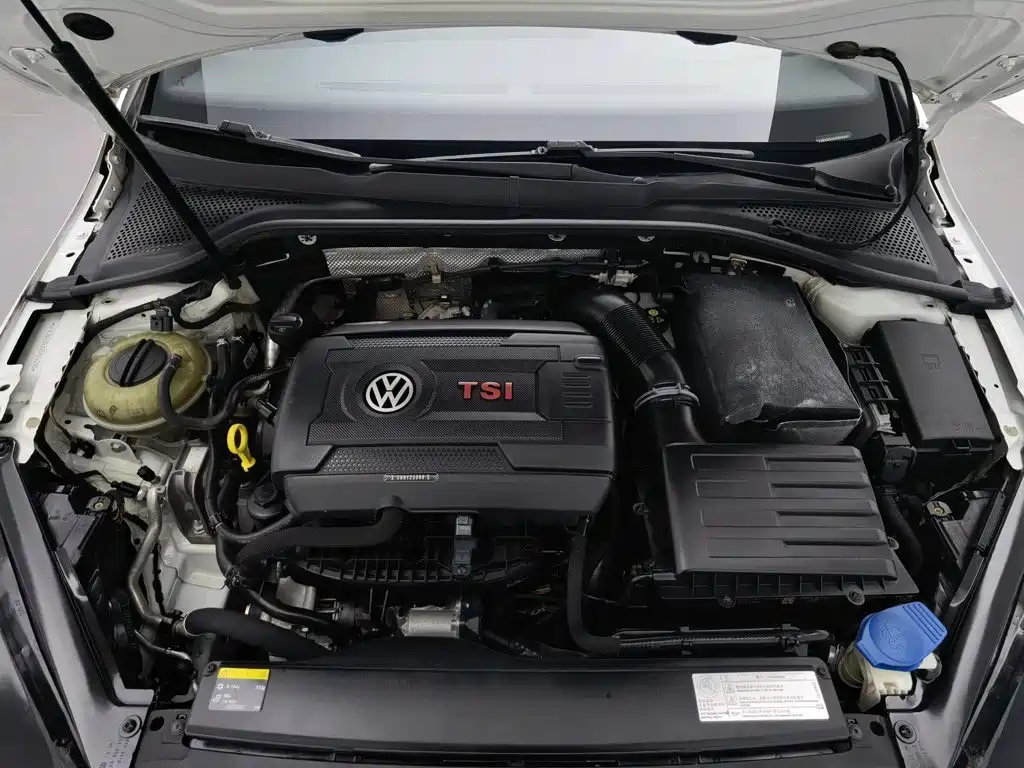 Volkswagen Golf GTI — миниатюра 6