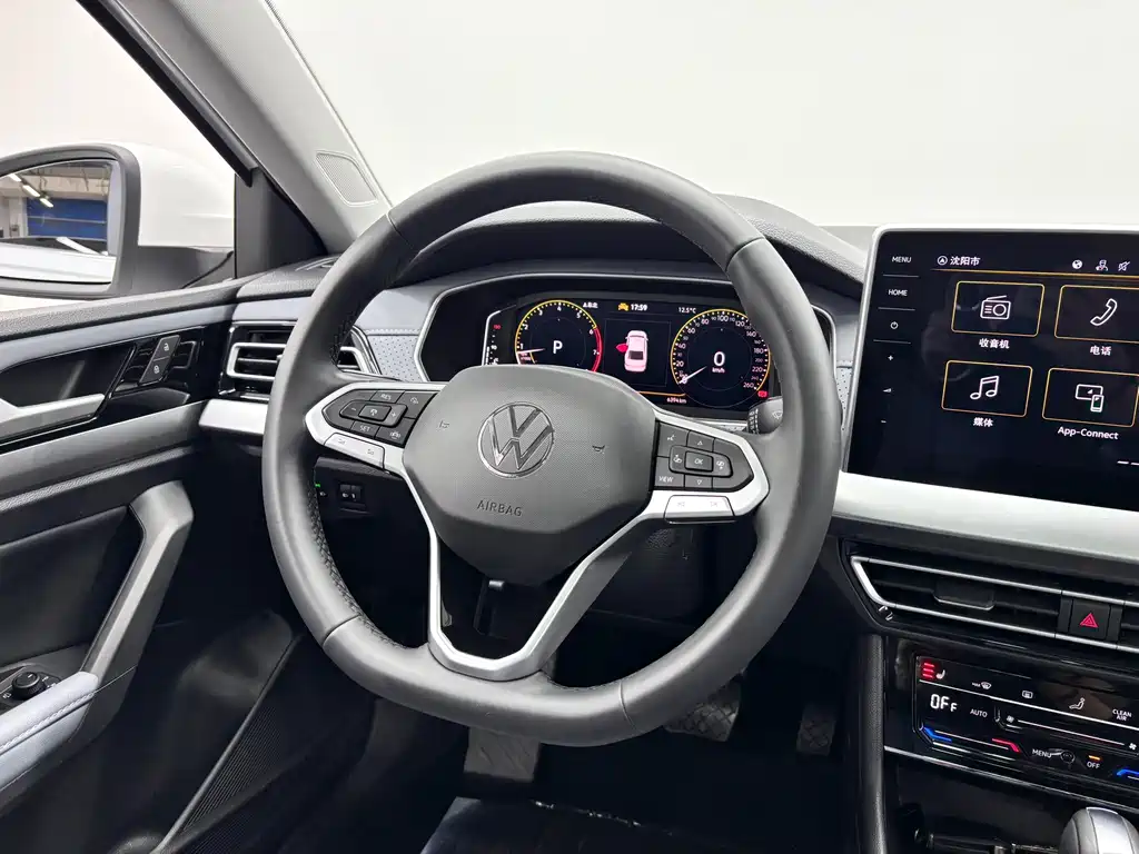 Volkswagen Lavida — миниатюра 13