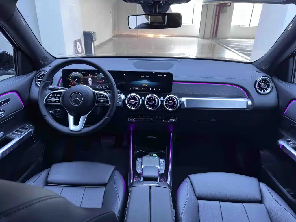 Mercedes-Benz GLB — миниатюра 20