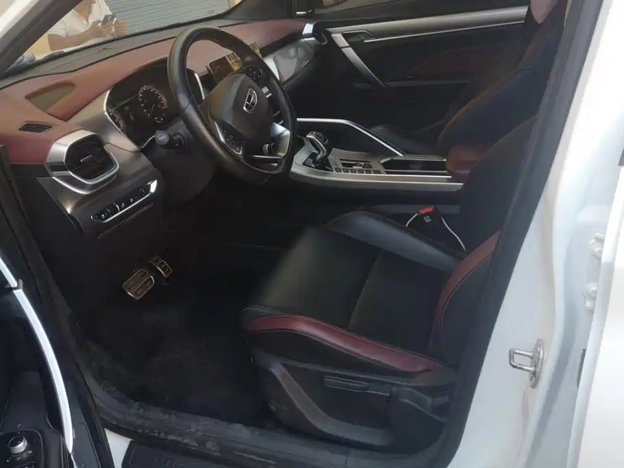 Geely Binyue — миниатюра 9
