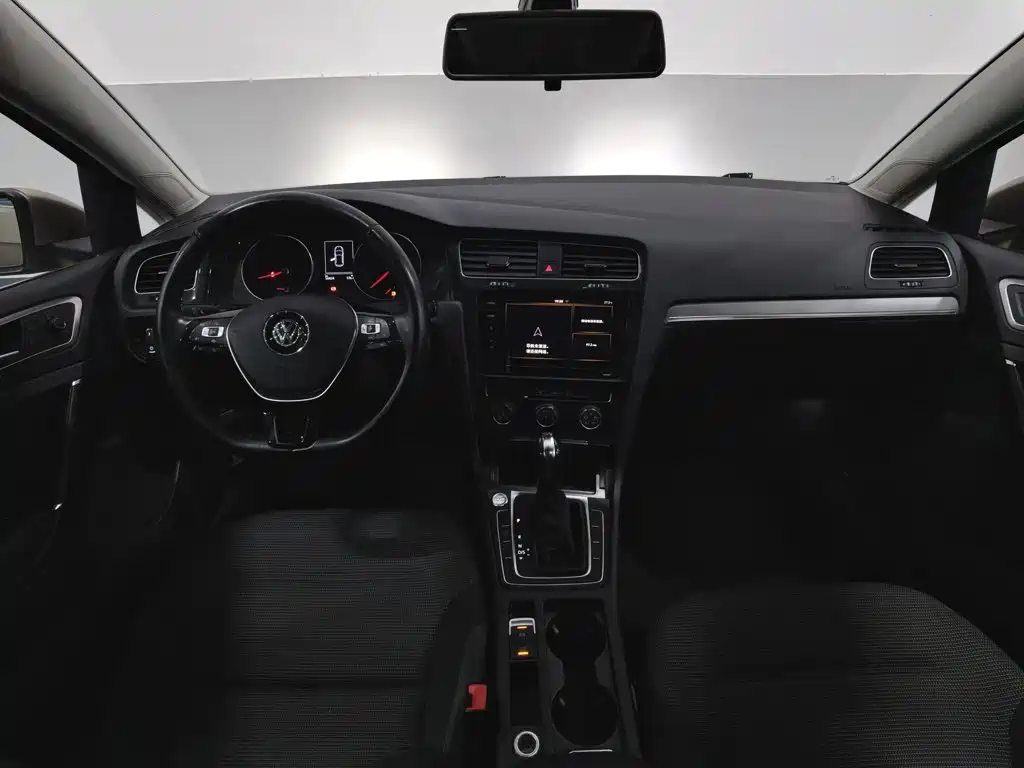 Volkswagen Golf — миниатюра 5