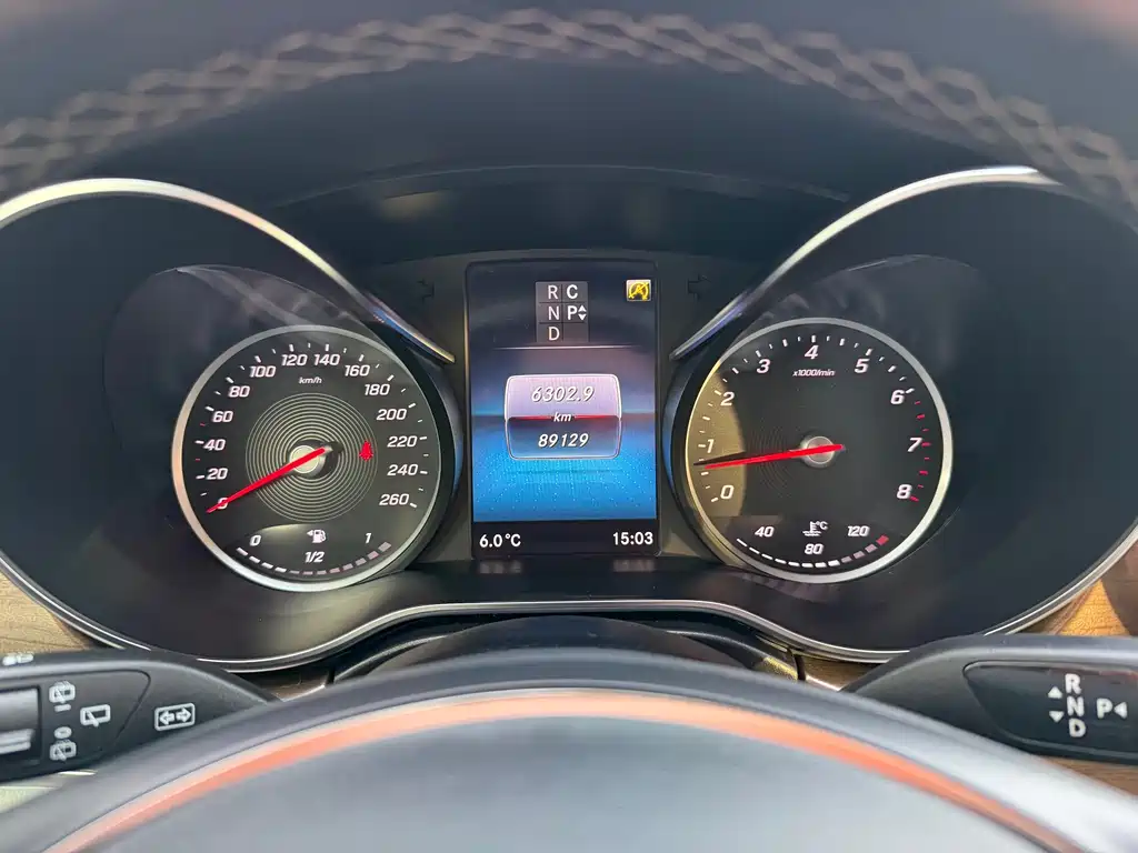 MERCEDES-BENZ V CLASS