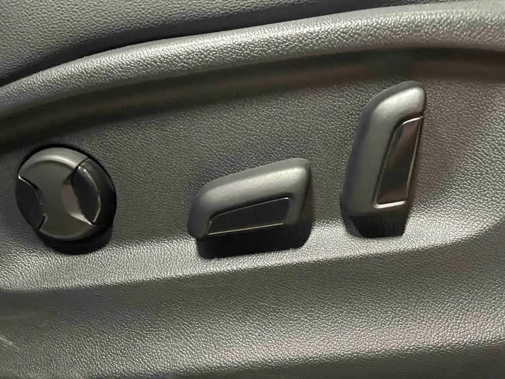 Volkswagen Tiguan L — миниатюра 30